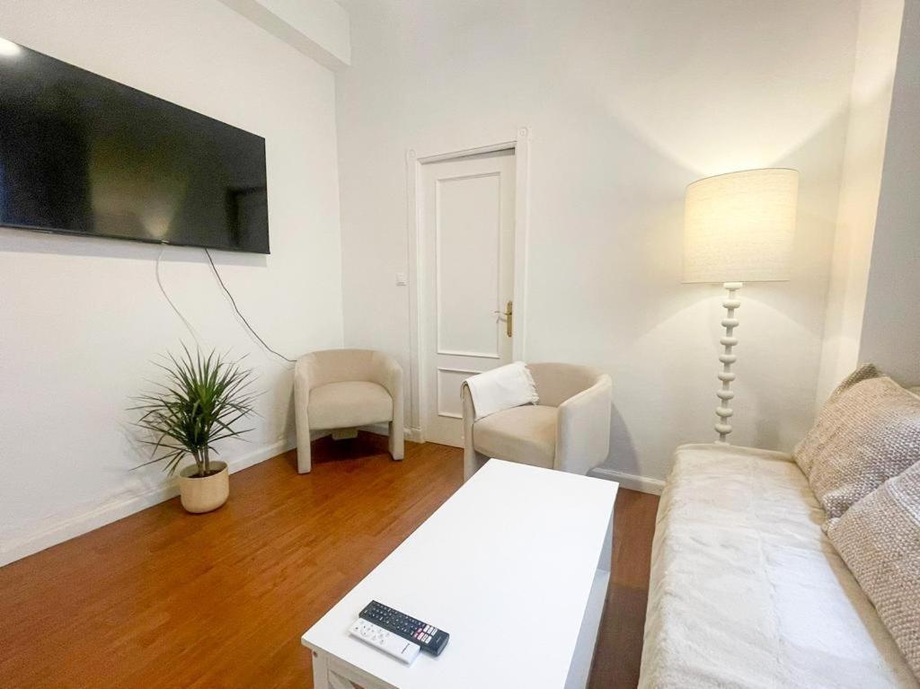 Apartamentos Malaga Centro Екстериор снимка