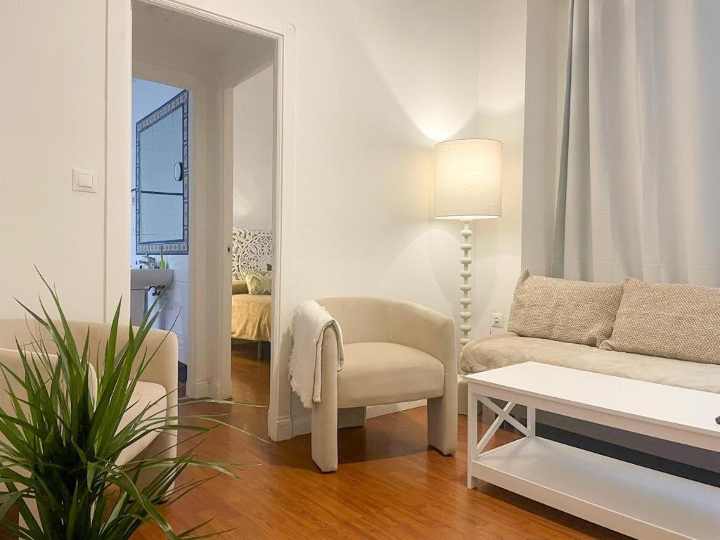 Apartamentos Malaga Centro Екстериор снимка